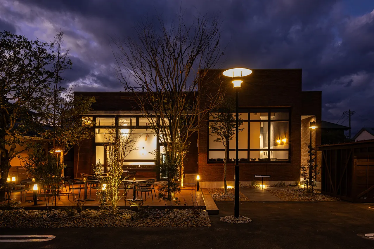 ベーカリー&カフェレストラン AYUKAWA 上足洗店